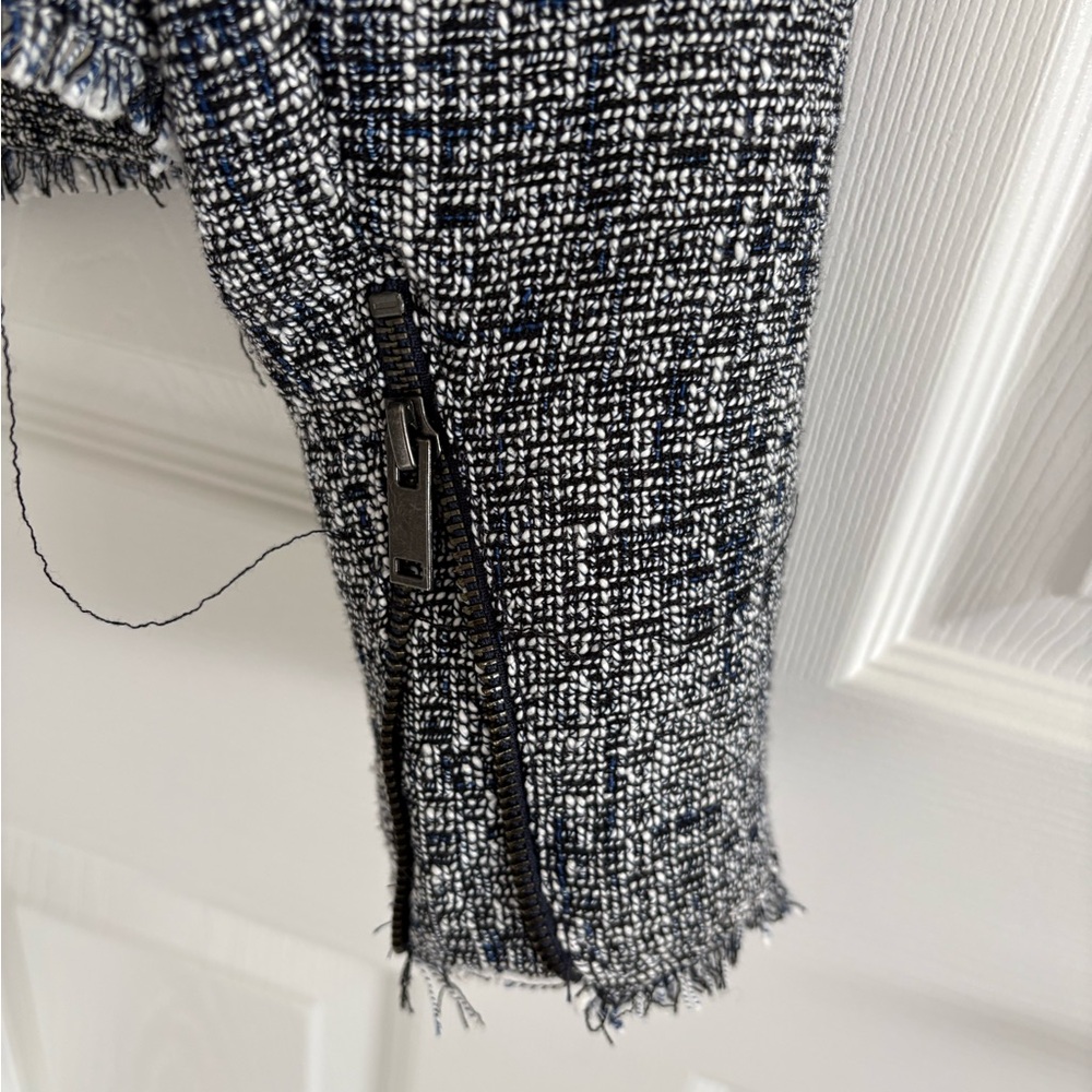 Banana Republic Navy and White Tweed Fringe Zip Jacket - Picture 4 of 11